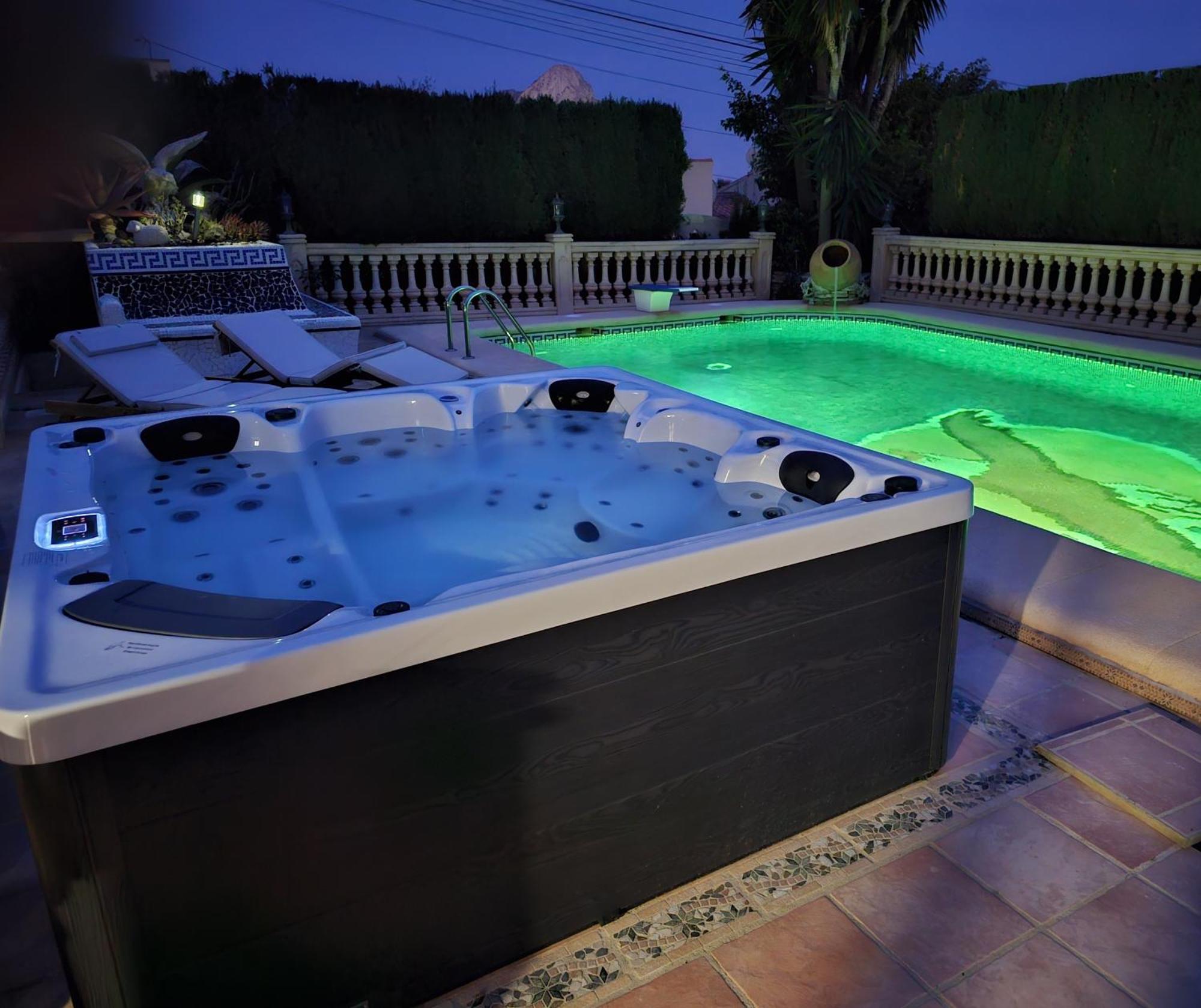 Luxury Villa - Pool, Hot Tub, Aircon, Tvs, Home Cinema, Office, Gbit Internet, Sports Equipment Calp Exterior foto