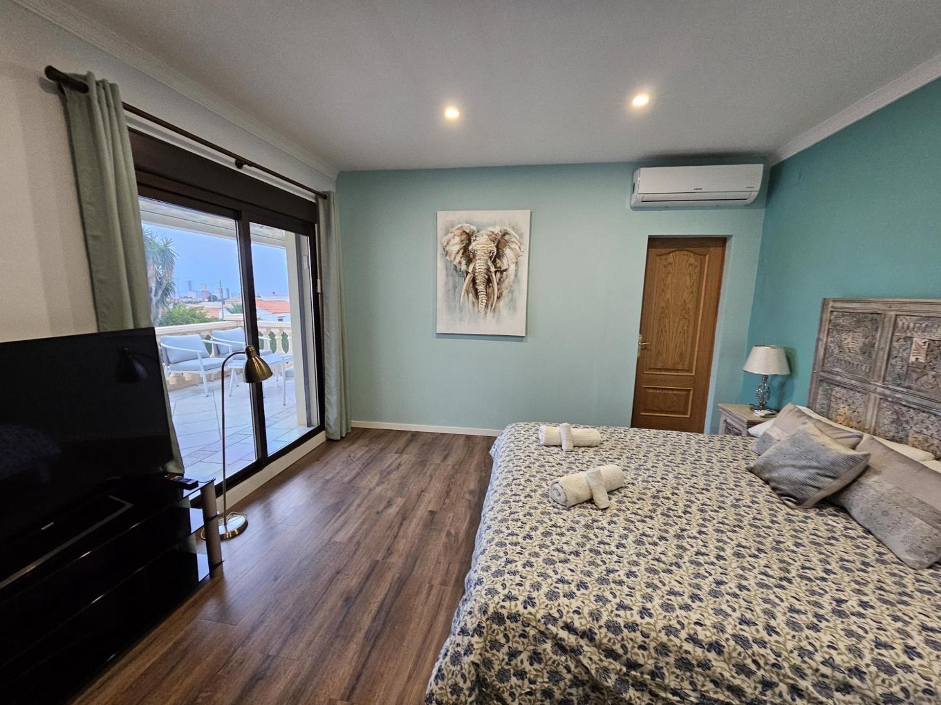Luxury Villa - Pool, Hot Tub, Aircon, Tvs, Home Cinema, Office, Gbit Internet, Sports Equipment Calp Exterior foto